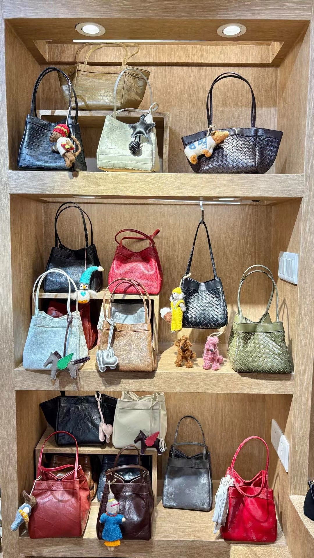 Textured bucket and tote bags in the Sunchain photo collection