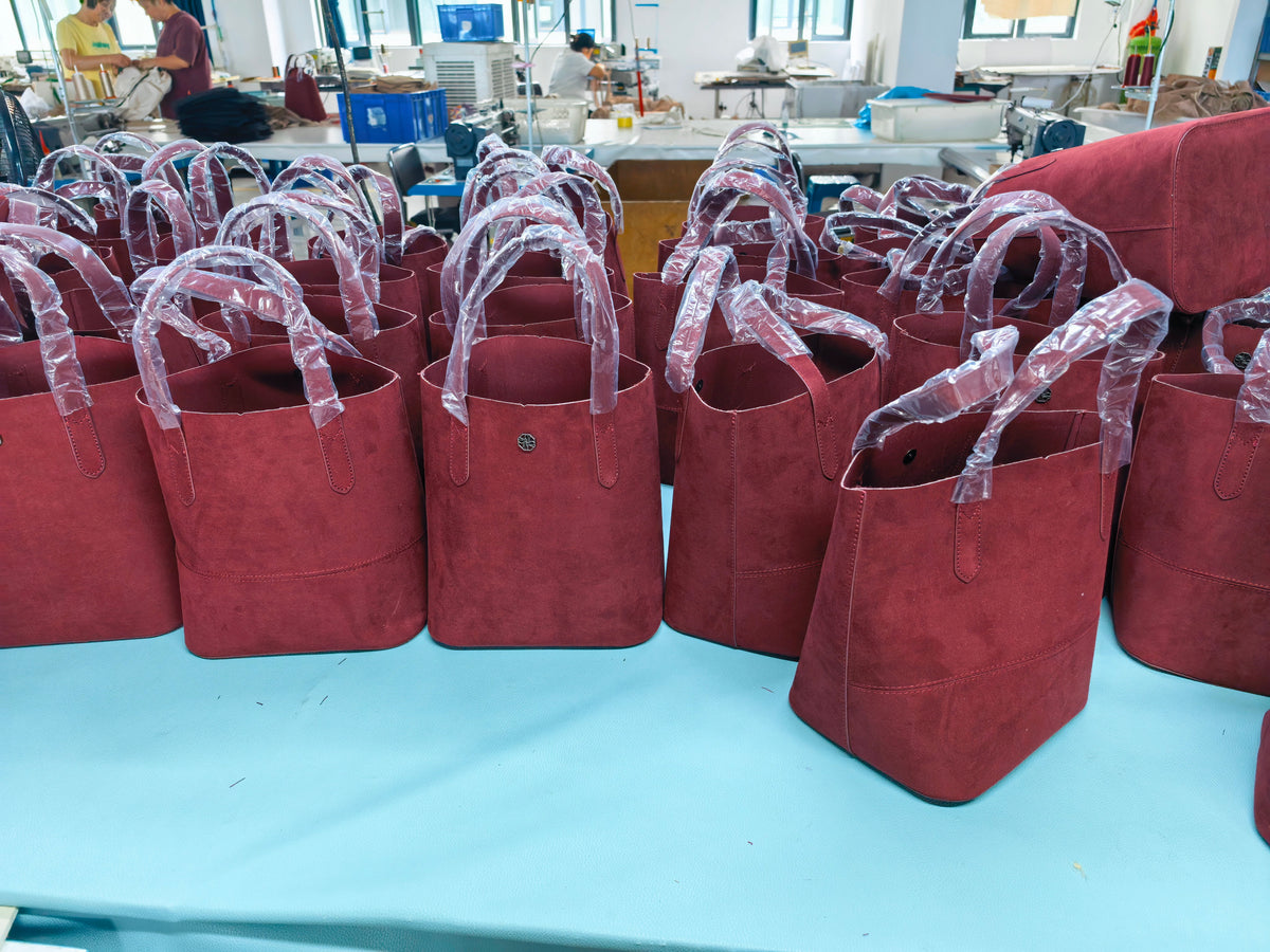 Workshop tote bags in the Sunchain photo collection