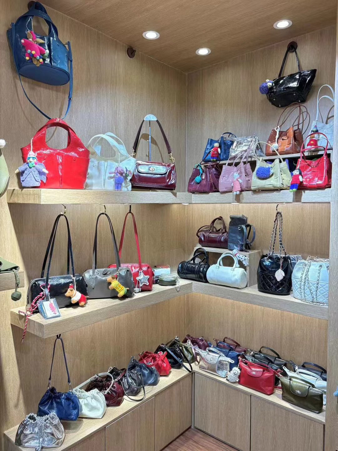Glossy mini bags in the Sunchain photo collection