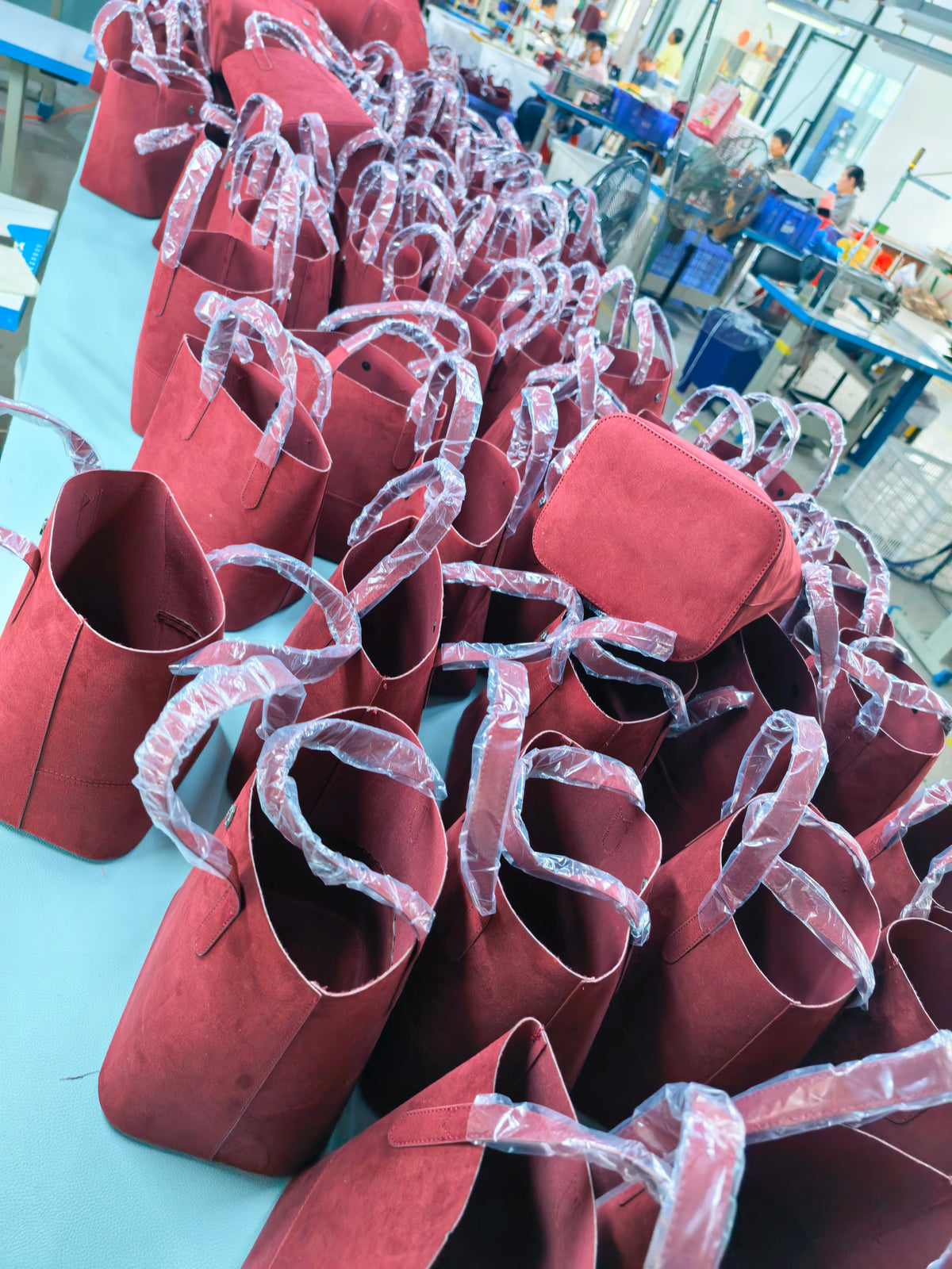 Tote base construction in the Sunchain photo collection